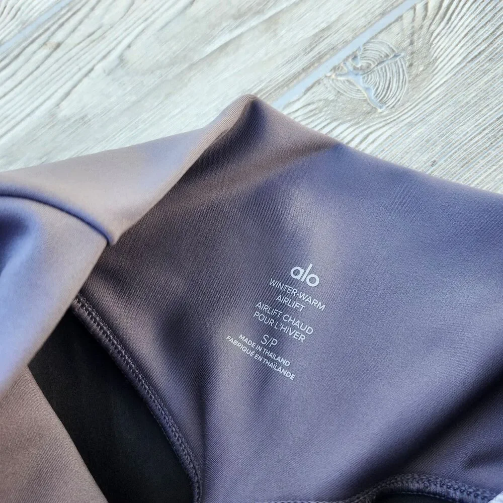 (S) Alo Winter Warm Airlift SuperMoto High-Waist  Leggings